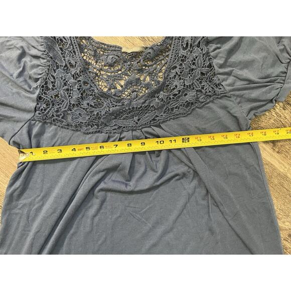 Isabella Rodriguez Women’s Size XL Blue Lace Yoke Short Sleeve Boho Top Blouse - Picture 4 of 6